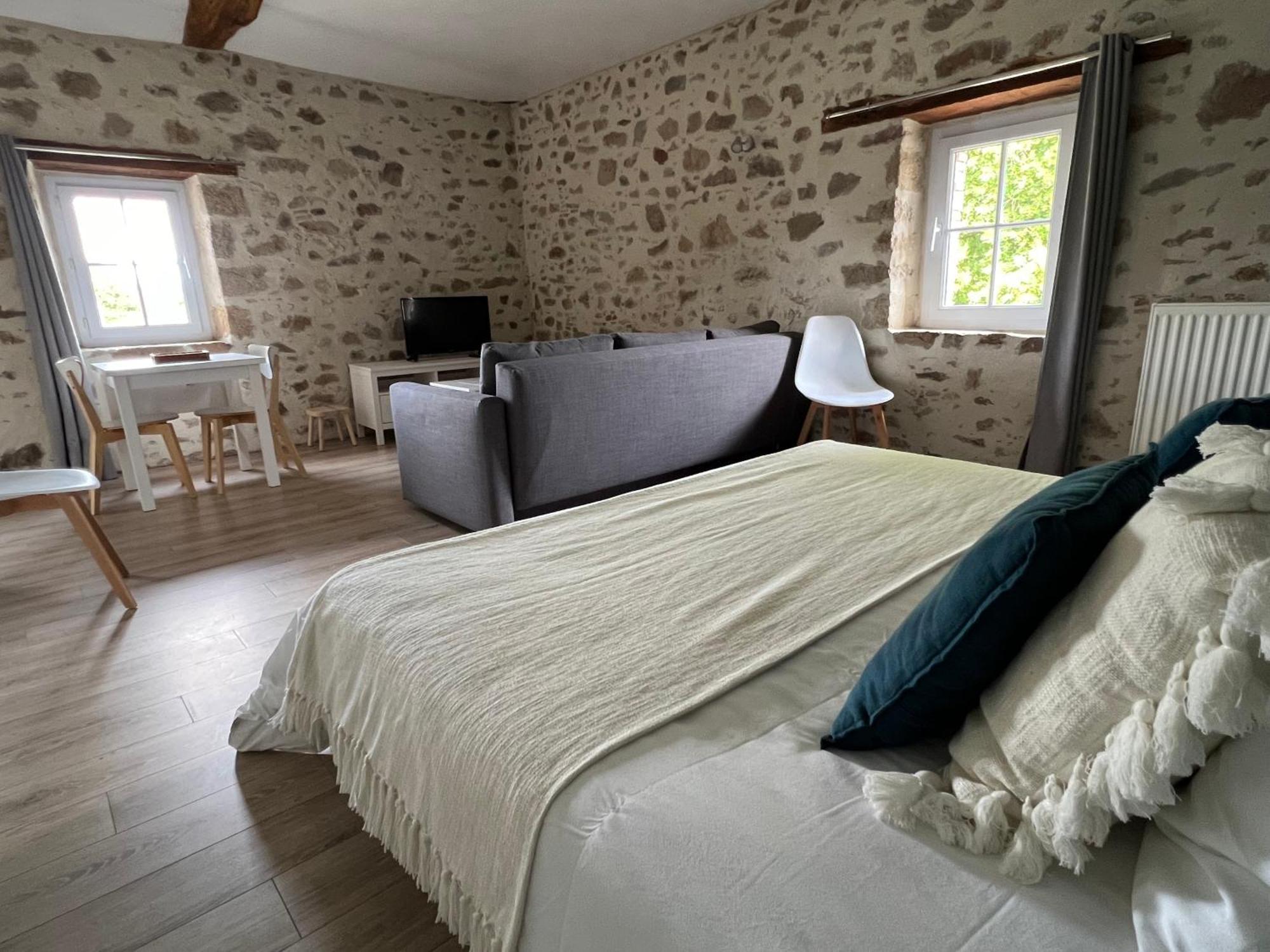 La Milliere - Piscine & Campagne - Cathelineau & Lescure Bed & Breakfast Le Poiré-sur-Vie Exterior foto