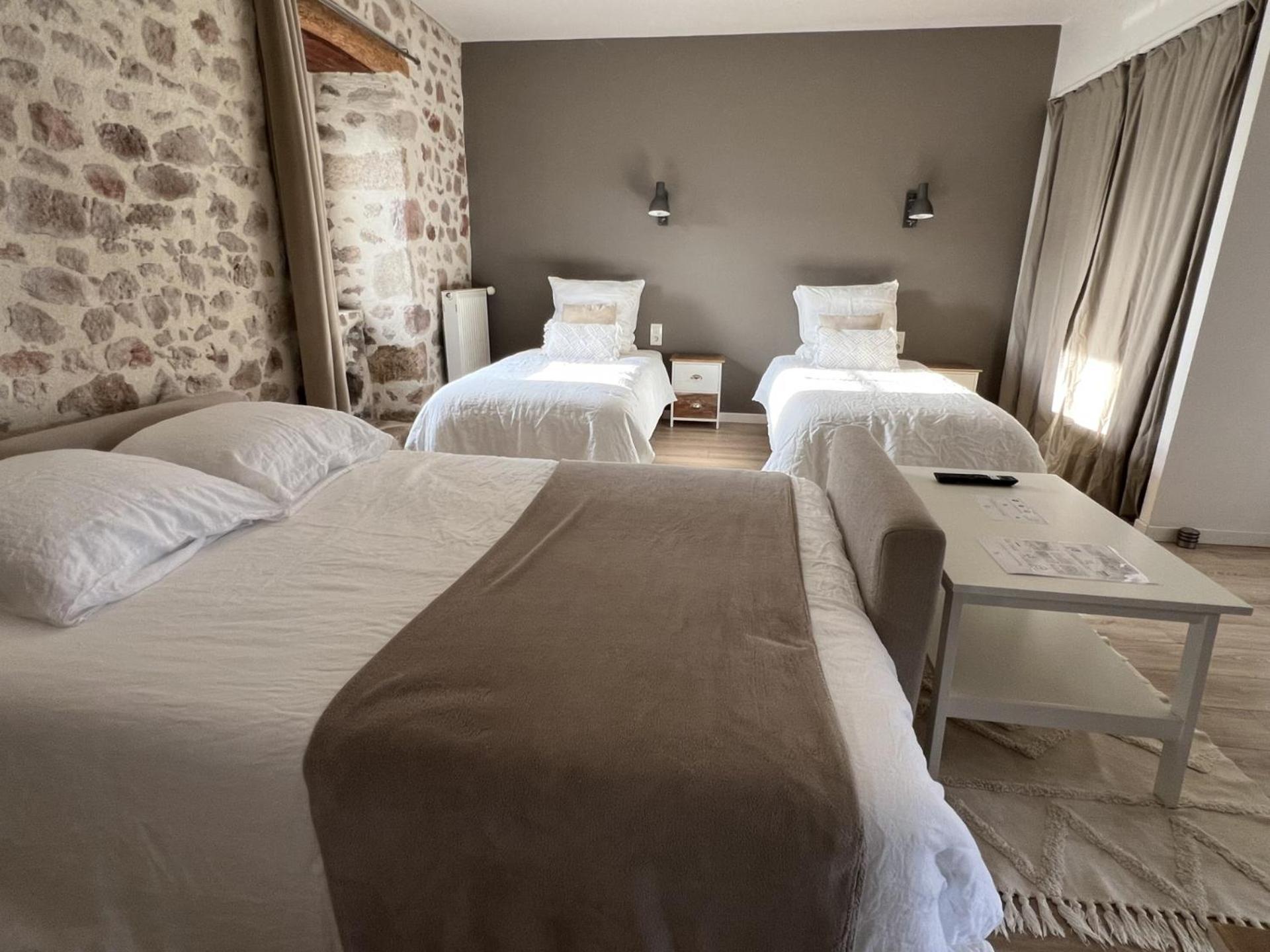 La Milliere - Piscine & Campagne - Cathelineau & Lescure Bed & Breakfast Le Poiré-sur-Vie Exterior foto